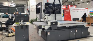 Ploter stołowy Liyu Platinum Q-Cut 2516  Demo